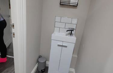 Modern 2-Bed Ground Floor Flat Near A11 & Forest - Foto 10