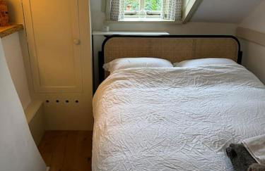 Grade II listed Cottage in Oundle with private courtyard - Foto 25