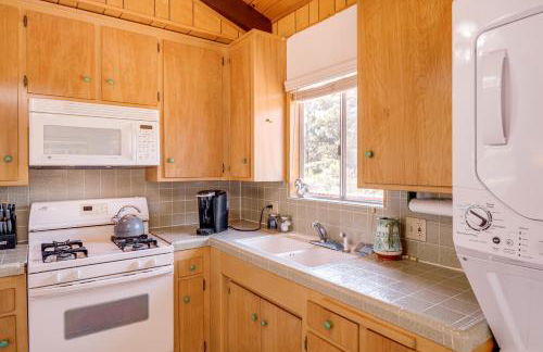 Mountain-View Haven with Deck in Pine Mountain Club - Foto 10