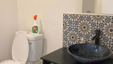 Separate Unit with 2 Bedrooms/One Bathroom in Pleasant Hill - Foto 3