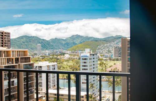 Mountain View Condo with King or Queen Bed and Parking - Photo 106