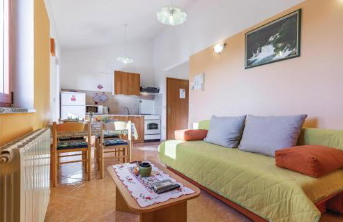 One-Bedroom Apartment In Vodnjan - Photo 6