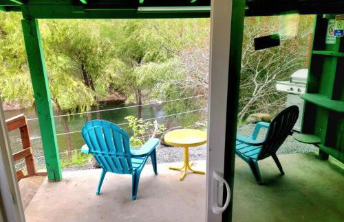 Retro Casita on the River! only 1 min to SNP gate! Riverfront with swimming - Foto 37