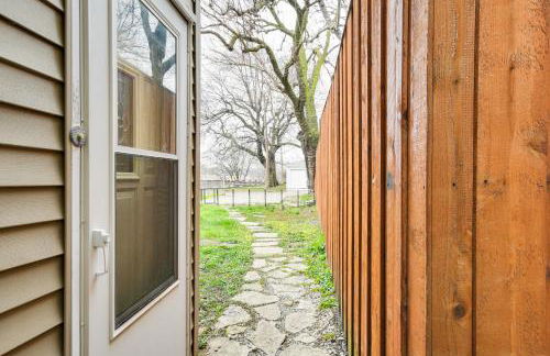 Pet Friendly 8 Mi to Chicago - Fenced Backyard! - Foto 19