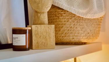 371living, Altbau-Charme am Kaßberg, Perfekt für Workation, Urlaub oder Kurztrip, Entdecke Chemnitz, Moderne Küche, Waschmaschine, Smart TV, Schnelles WLAN, Bequemes Bett - Foto 4