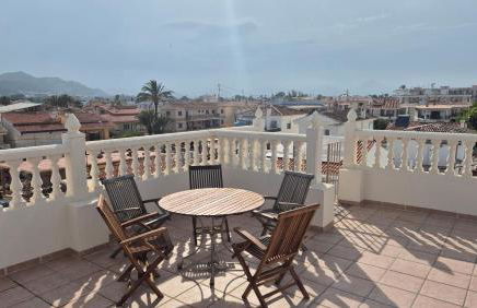 An apartment by the sea in Oliva Playa - Photo 29