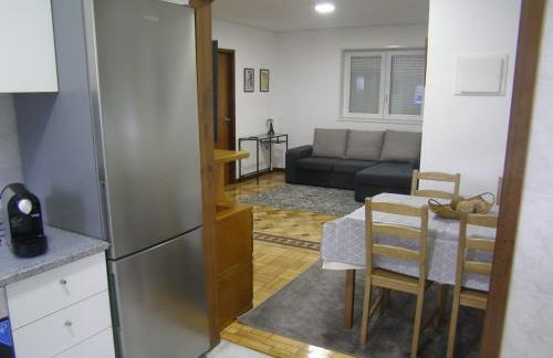 House in quiet place, free parking - Foto 8