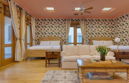 The Pond Estate by Avantstay Maximalist Designer Compound w/ 2 Casitas, Indoor + Outdoor Pools, Tennis Court, & Gorgeous Mountain Views 12k Sqft - Foto 87