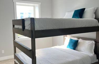 The Skylight Retreat - Private 3BR Home in Saint Paul - Foto 6