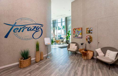 Splendid Resort - Oceanview 1BDR & 1BA Apt Right on the Beach, Heated pool, GYM - Foto 124