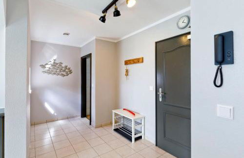 Fährmann im Häuschen am Rhein - Foto 7