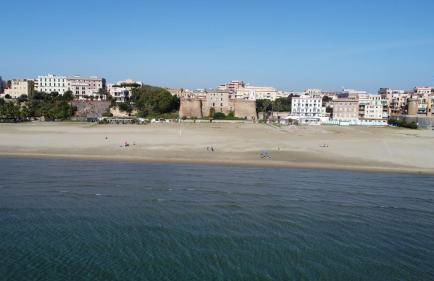 Open Space Centralissimo Nettuno fronte Porto - Foto 34