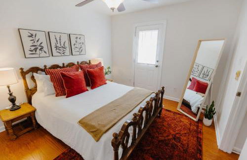 Centrally Located 2BR Overton Square Unit 2 Fast WiFi Free Parking Yes Pets - Foto 9