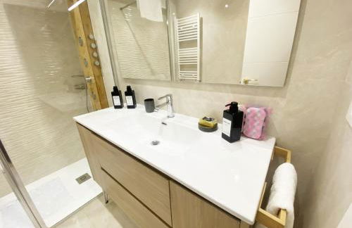 Miramar Luxurious apartment, 3 double rooms for 6 guests, free parking, terrace, new - Foto 41