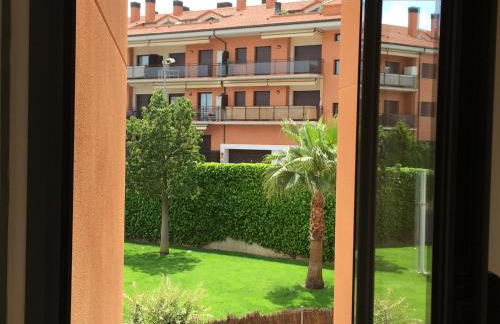 Bright & spacious 2BR in Fenals with pool view - Foto 11