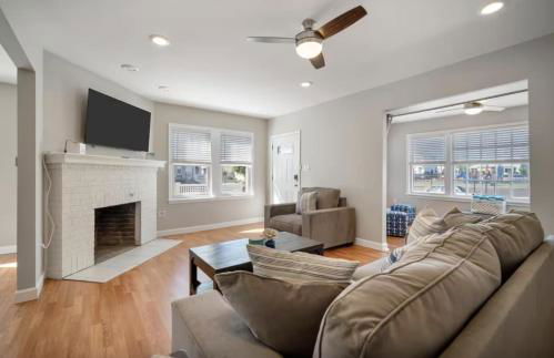 Salt Life Retreat Unit A-2BR/2BA, Heart of Margate - Foto 10