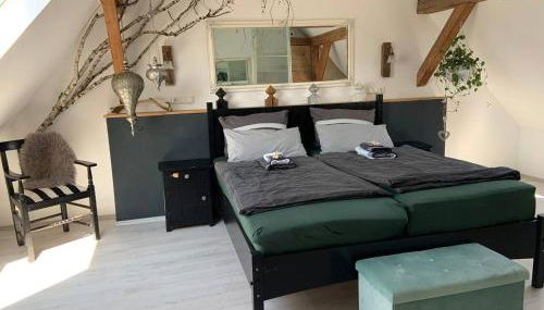 Romantische Wohnung Bauernhof, 100m2 offenes Dachgeschoss - Foto 1