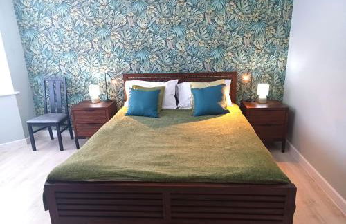 Richmond Cottage - Brand New 4BR Holiday Home, just 3 minutes from the beach with Pool Table and Free Parking - Foto 21