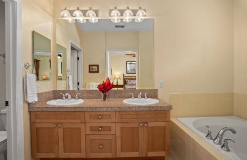 Princeville Condo with AC, Pool, Garage, Beach Gear 27B - Foto 39