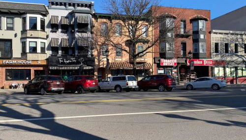 Apt in the heart of Main Street - Foto 3