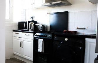 Home for the Holidays - Photo 29