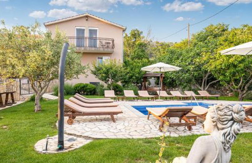 Nice Home In Sestanovac With Kitchen - Foto 12