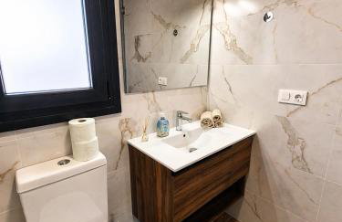 Claudia Luxury Apartment near the beach with a pool, gym, and secure gated parking - Foto 25