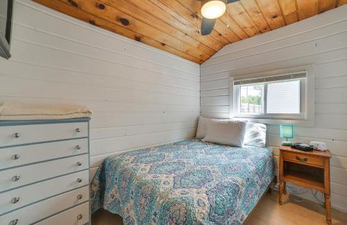 Tiny House Cottage 5 with Crooked Lake Access! - Foto 10