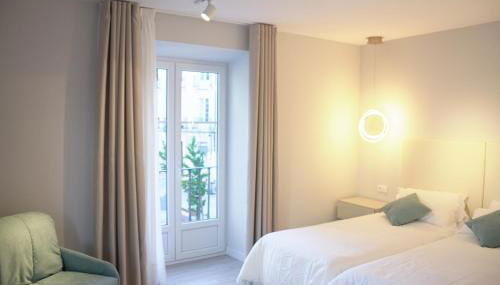 APARTAMENTOS LA FLORA BURGOS todos con aire acondicionado y ascensor - Foto 4