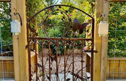 1890 CapeCod farmhouse:Charming, Private, Spacious - Photo 3