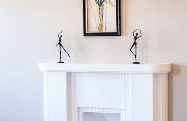 Beautiful 2 Story Manor Close to Beach and all - Foto 61