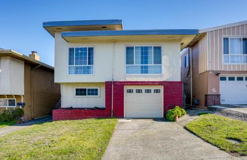 Easy SF Access! Spacious Family Home with Yard - Foto 24