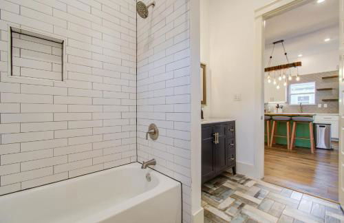 3BD Historic Charm x Modern Amenities w Hot Tub - Foto 24