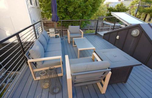 Curious Carriage Rooftop in Shaw - Photo 2