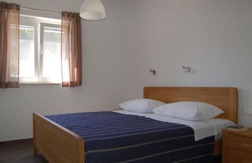 Apartment in Veli Rat Near Beaches - Photo 14