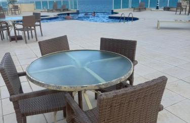 Ap na beira da praia dos cavaleiros Macaé Palace - Foto 8