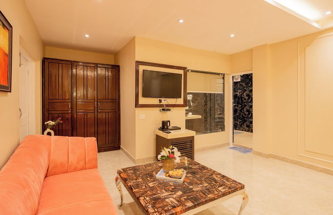 Emperor Ozran by Alaya Stays - Photo 10