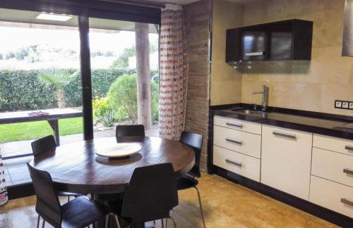 Espectacular casa con piscina - Foto 20