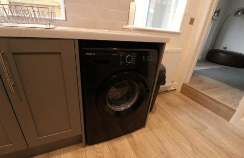 Amaya Six - Sleeps 4 - Modern 1 bed Apartment - Newly renovated - Central Location - Grantham - Free Gym Access - Foto 19