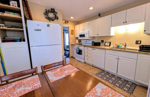 FairWestern, 5 bedrooms, 2 baths, sleeps 11 - Foto 4