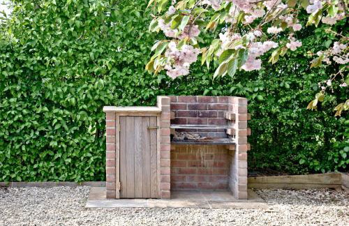 Amber Lodge, Strawberryfield Park - Hot Tub - Free WiFi & Parking - Photo 29