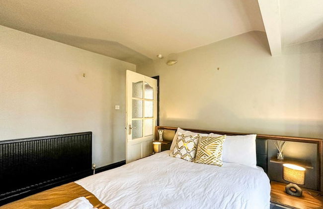 Beautiful Detached Villa - Jacuzzi Bath - Parking - Foto 46