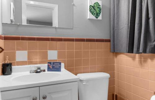 Broadmoor Bungalow - Both Units - Foto 73