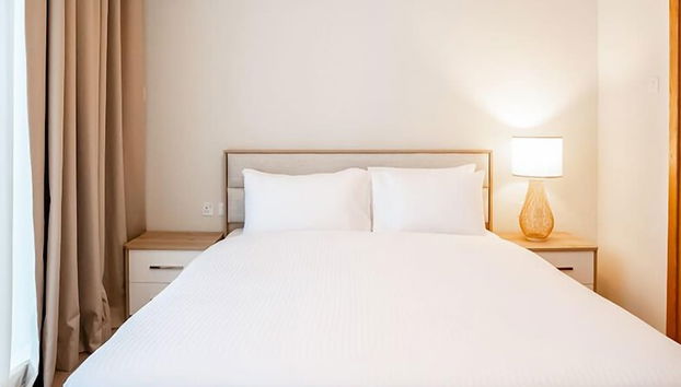 Homesgetaway-Cozy 1BR Bay Square Bldg. 9 - Foto 5, Habitación