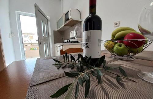 Nik Litinas Apartments with pool - Photo 80