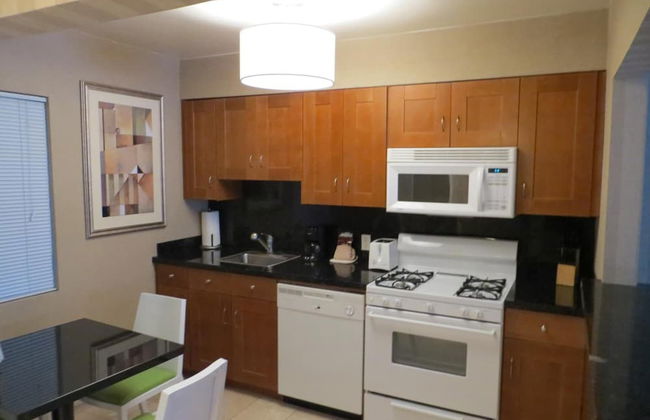 7 Springs Inn & Suites - Photo 20