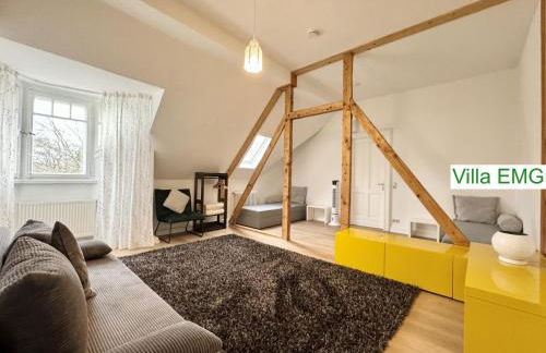 Ferienhaus Villa EMG Velbert nah Düsseldorf Essen Dortmund, Familien Gruppen bis 27 Personen, 3 Küchen, Kaminofen, Terrasse - Photo 43