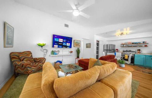 The Happy Haven - Near Manatee Tours - Pet Friendly - Foto 3