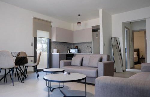 Poseidon 77B Luxury Residences - Photo 13