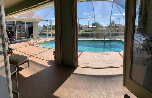 Relax with nature in our Waterfront 4 bedroom -HEATED POOL HOME-KING BED - Foto 51